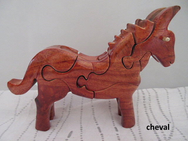 Puzzle en bois - cheval